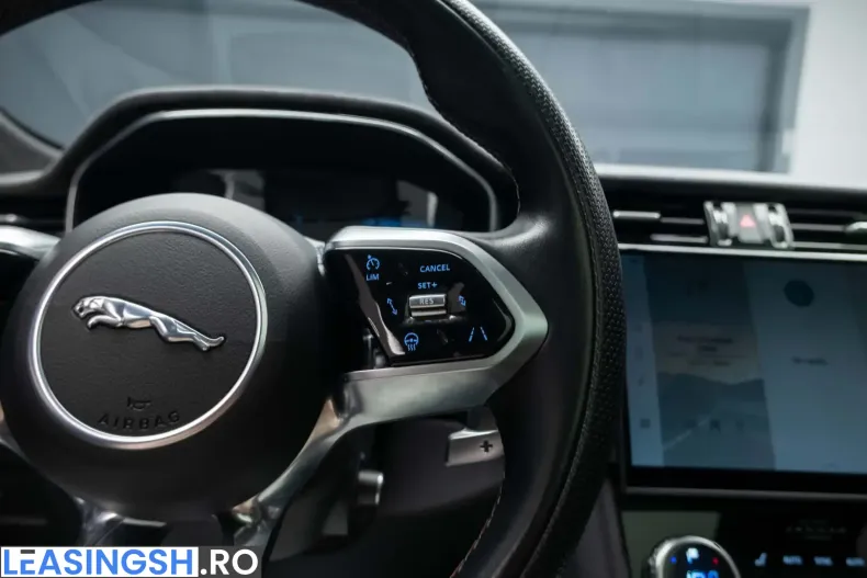 Jaguar F-Pace din 2021 cu 48.200 km - oferta JAG215132 - foto 19