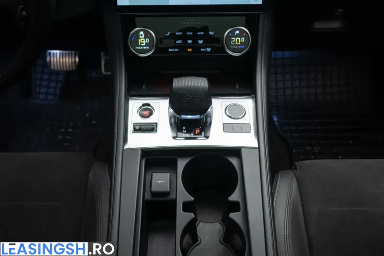 Jaguar F-Pace din 2021 cu 48.200 km - oferta JAG215132 - foto 34