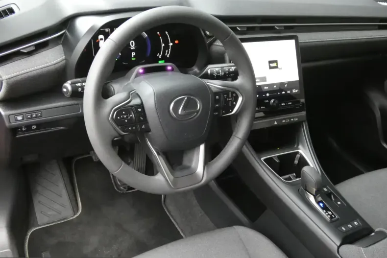 Lexus LBX din 2024 cu 4.362 km - oferta LEX215141 - foto 12