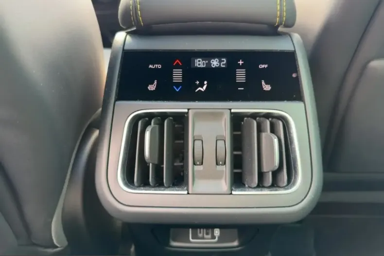 Maserati Grecale din 2023 cu 13.814 km - oferta MAS215142 - foto 21