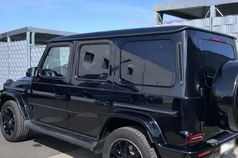 Mercedes-Benz G 450 (Clasa G) din 2025 cu 13.500 km - oferta MER215145 - foto 3
