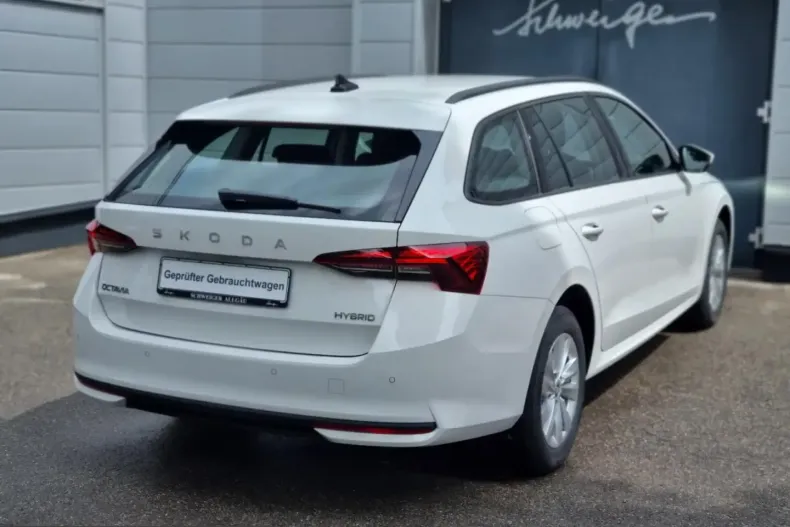 Skoda Octavia din 2025 cu 50 km - oferta SKO215153 - foto 2