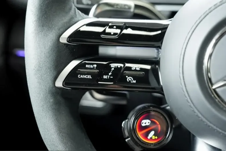 Mercedes-Benz GLE 63 AMG (Clasa GLE) din 2024 cu 28.300 km - oferta MER215158 - foto 18