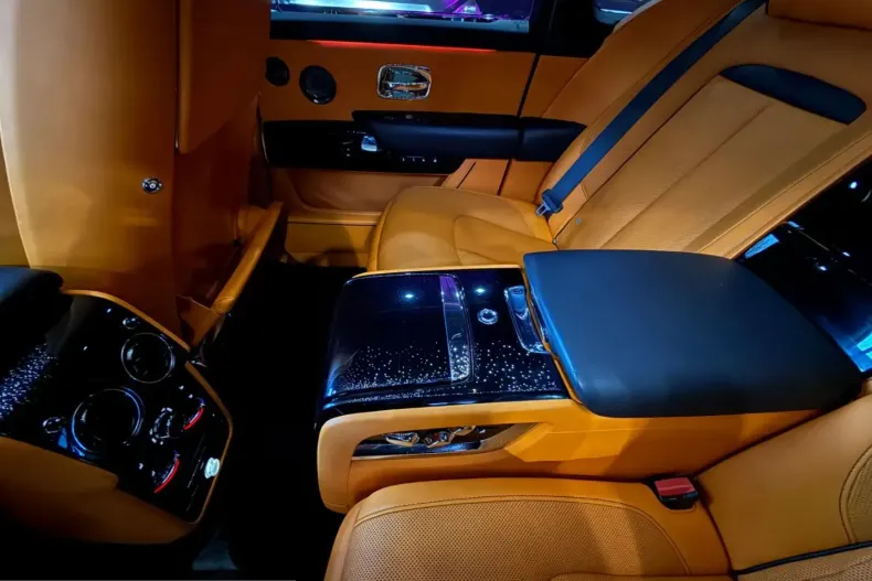 Rolls-Royce Cullinan din 2024 cu 46.973 km - oferta ROL215160 - foto 6