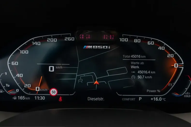 BMW M850 (Seria 8) din 2022 cu 45.147 km - oferta BMW215162 - foto 38