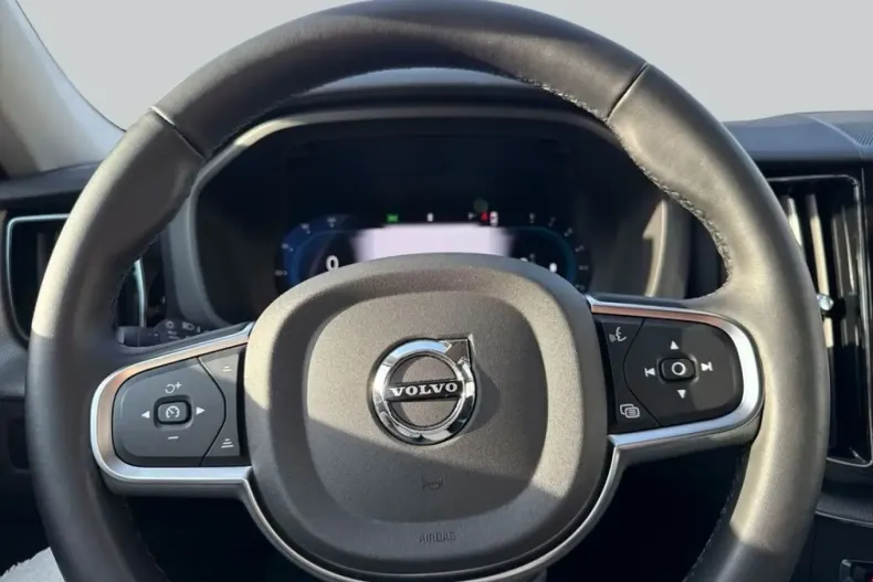 Volvo XC60 din 2024 cu 17.942 km - oferta VOL215166 - foto 17