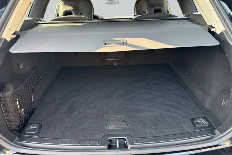Volvo XC60 din 2024 cu 34.219 km - oferta VOL215171 - foto 8