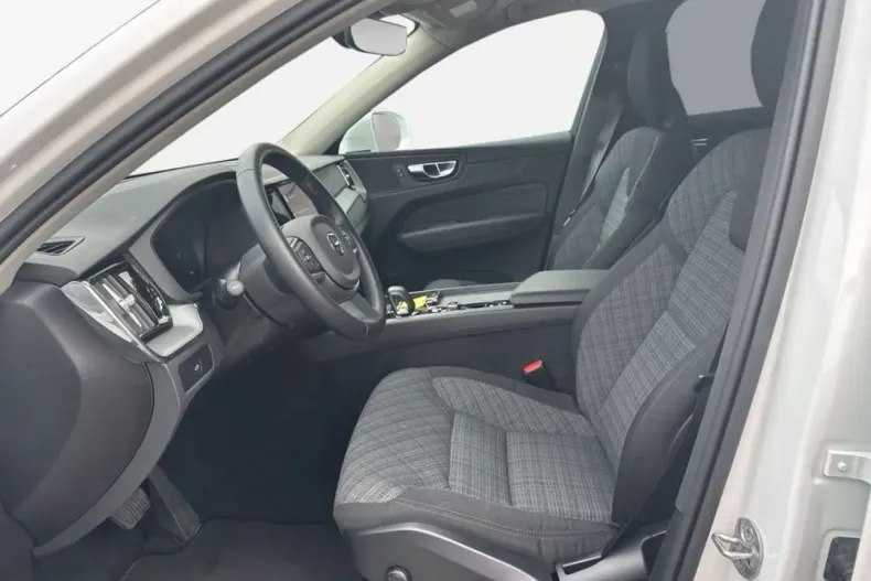 Volvo XC60 din 2024 cu 22.110 km - oferta VOL215176 - foto 7