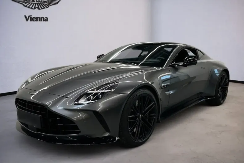 Aston Martin V8 Vantage din 2025 cu 3.800 km - oferta AST215178 - foto 1