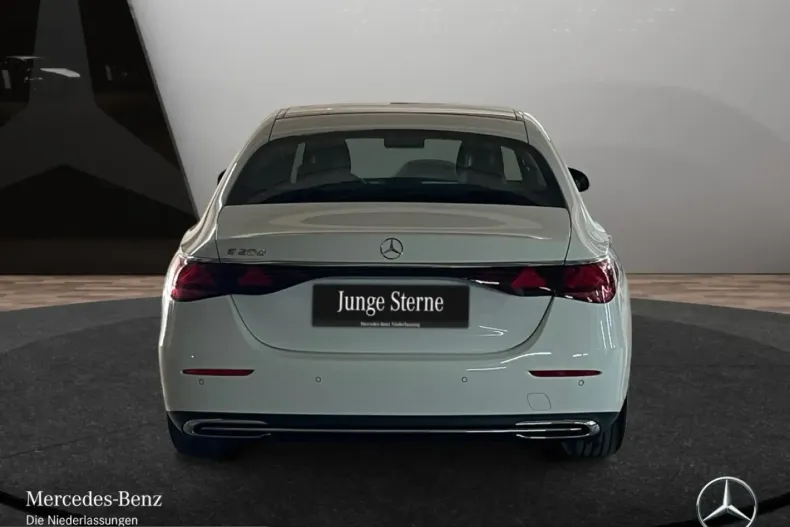 Mercedes-Benz E 200 (Clasa E) din 2025 cu 9.193 km - oferta MER215179 - foto 6