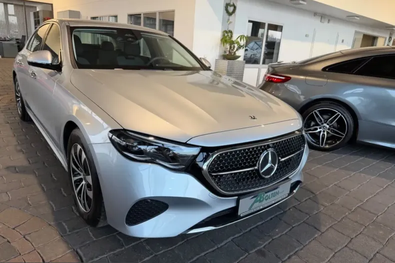Mercedes-Benz E 200 (Clasa E) din 2024 cu 4.250 km - oferta MER215180 - foto 4