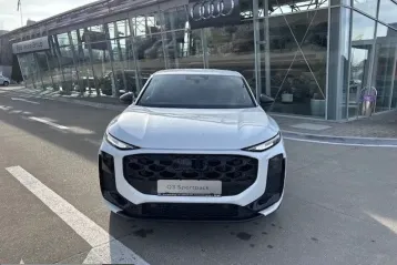 Audi Q3 din 2025 - oferta AUD215200