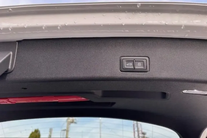 Audi Q3 din 2025 cu 1 km - oferta AUD215200 - foto 11