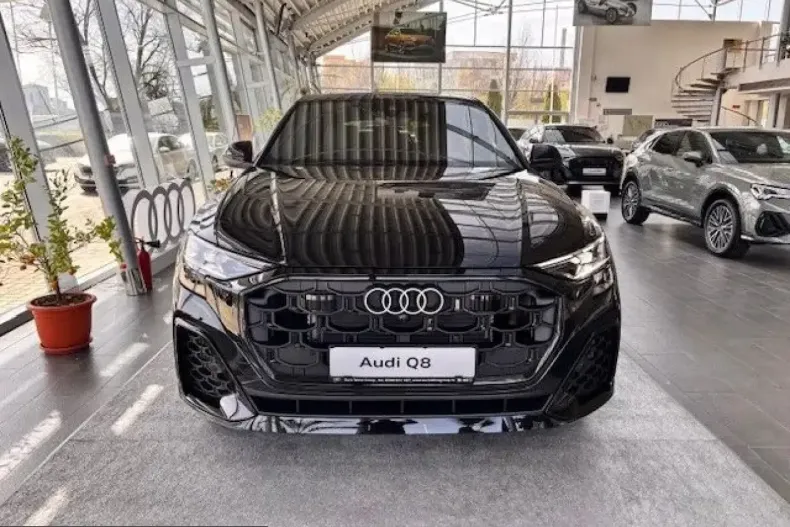 Audi Q8 din 2025 cu 1 km - oferta AUD215203 - foto 1