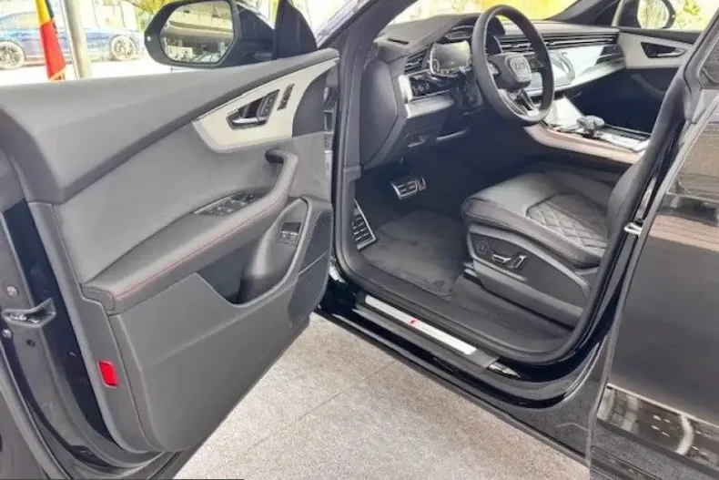 Audi Q8 din 2025 cu 1 km - oferta AUD215203 - foto 6