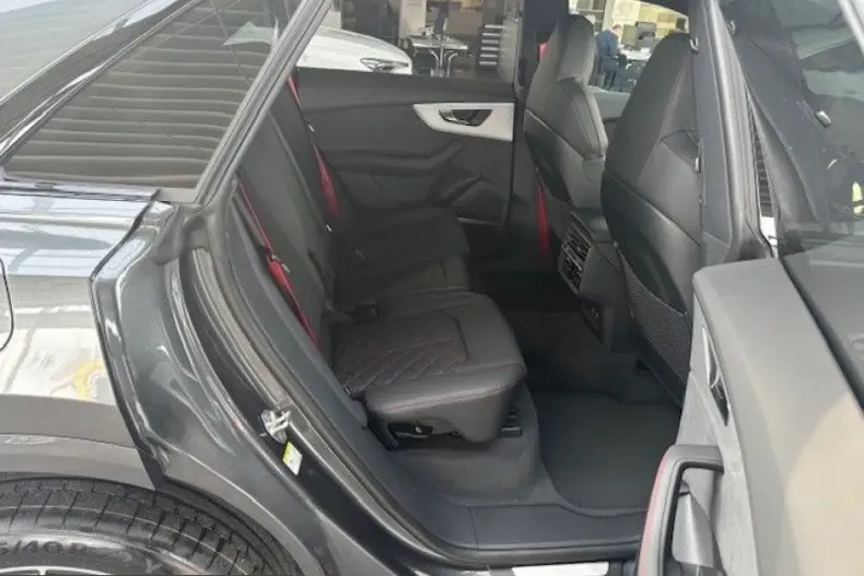 Audi Q8 din 2026 cu 1 km - oferta AUD215205 - foto 15