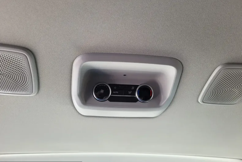 Volkswagen Caravelle din 2025 cu 20 km - oferta VOL215206 - foto 13
