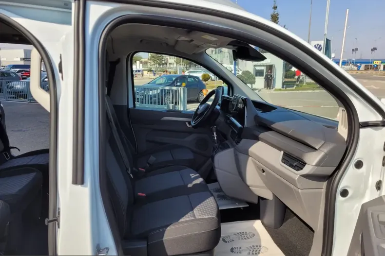 Volkswagen Caravelle din 2025 cu 20 km - oferta VOL215206 - foto 17