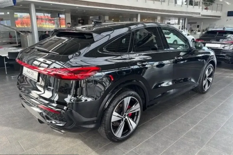 Audi Q5 din 2025 cu 1 km - oferta AUD215211 - foto 4