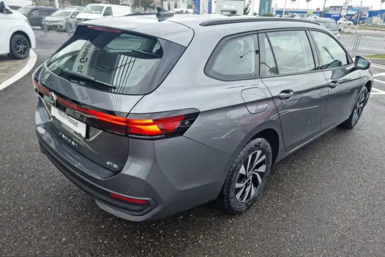 Volkswagen Passat din 2026 cu 5 km - oferta VOL215213 - foto 11