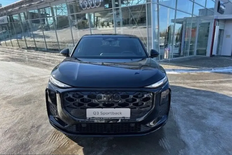 Audi Q3 din 2025 cu 1 km - oferta AUD215216 - foto 1