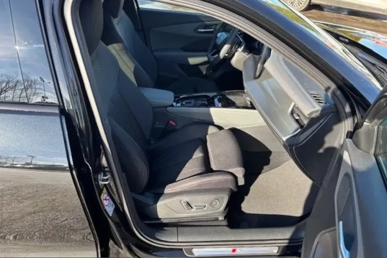 Audi Q3 din 2025 cu 1 km - oferta AUD215216 - foto 13