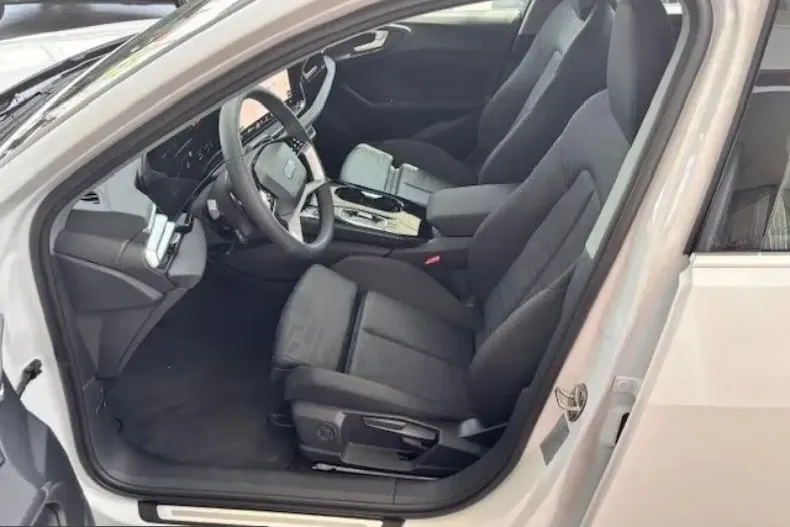 Audi A5 din 2025 cu 1 km - oferta AUD215218 - foto 6