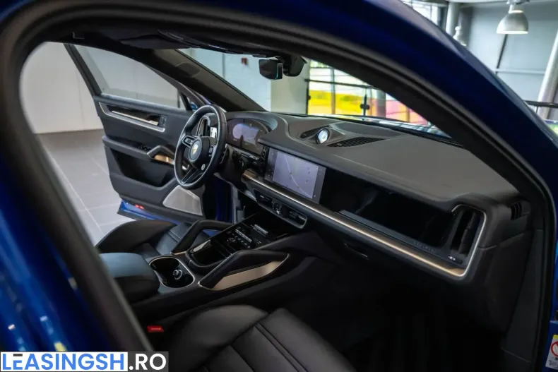 Porsche Cayenne din 2025 cu 25.332 km - oferta POR215222 - foto 42