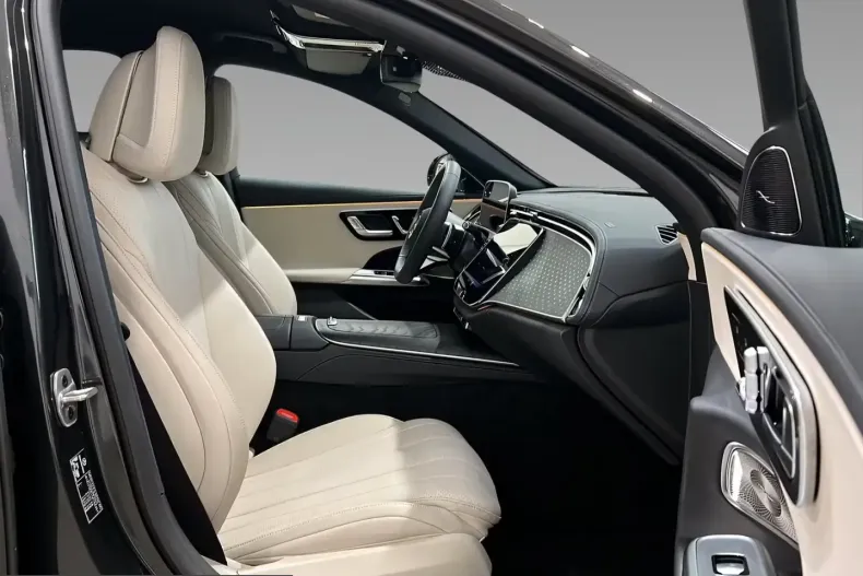 Mercedes-Benz E 220 (Clasa E) din 2025 cu 7.817 km - oferta MER215226 - foto 12