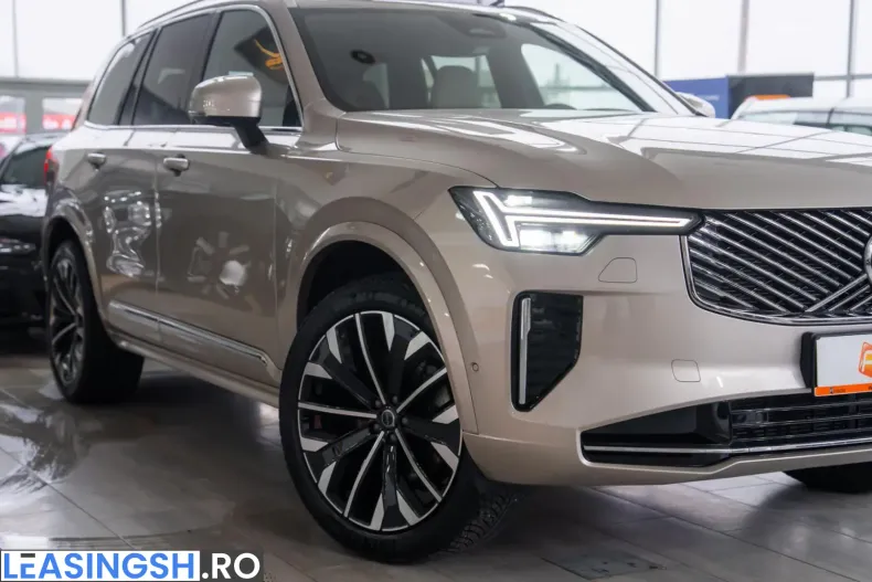 Volvo XC90 din 2025 cu 36.100 km - oferta VOL215227 - foto 2