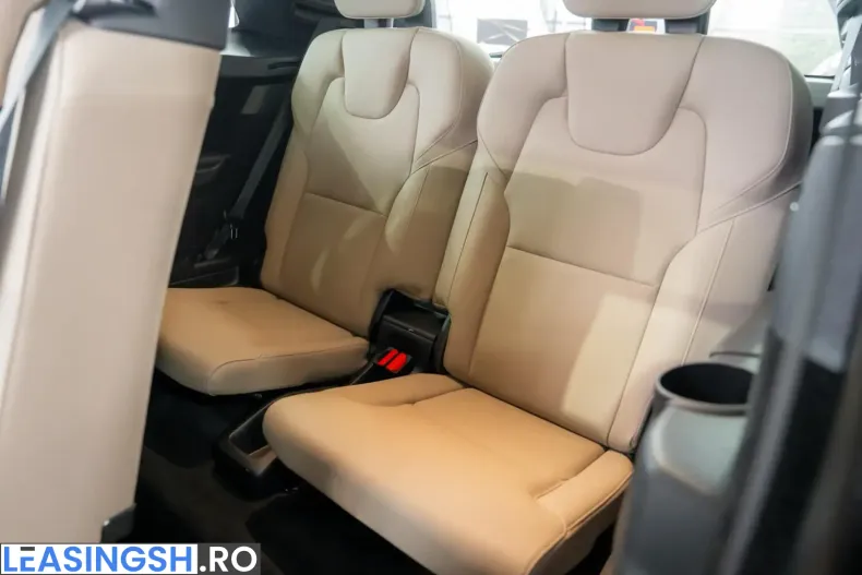 Volvo XC90 din 2025 cu 36.100 km - oferta VOL215227 - foto 13