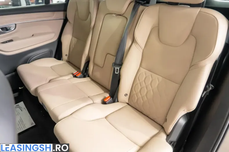 Volvo XC90 din 2025 cu 36.100 km - oferta VOL215227 - foto 32