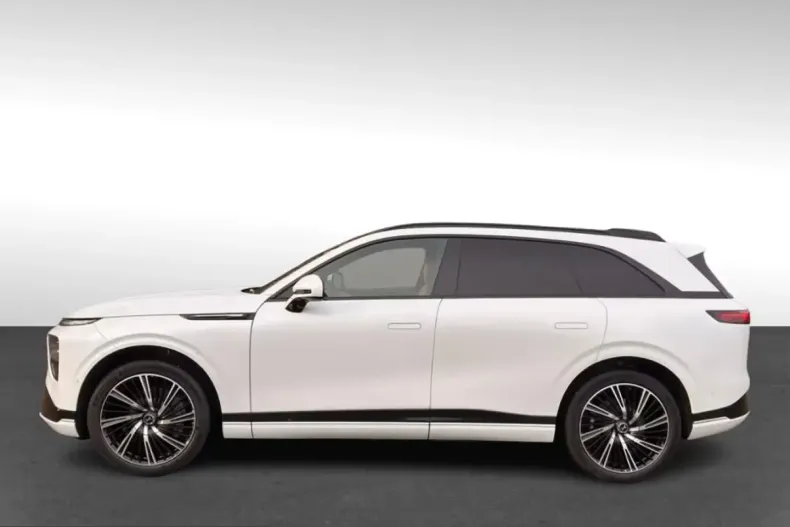 XPENG G9 din 2026 cu 50 km - oferta XPE215230 - foto 7