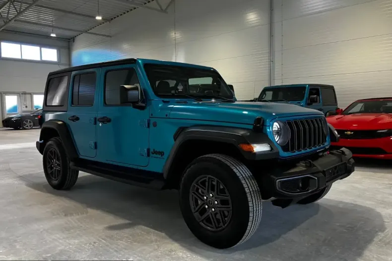 Jeep Wrangler din 2024 cu 4.300 km - oferta JEE215232 - foto 1