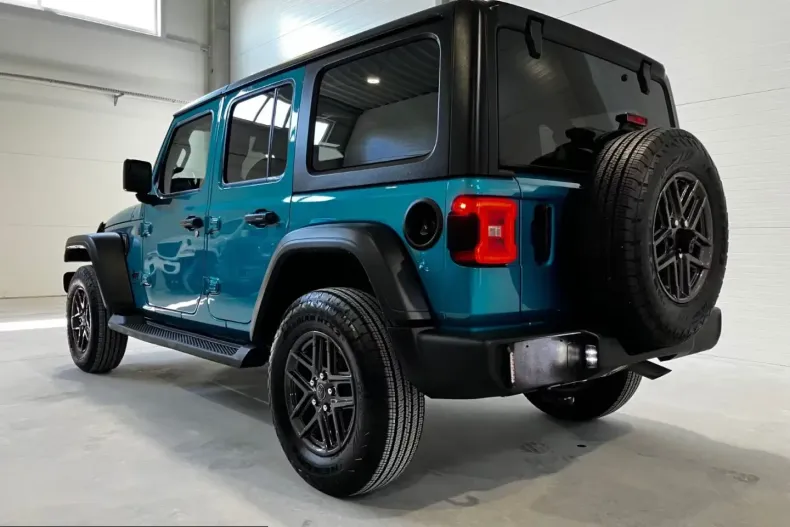Jeep Wrangler din 2024 cu 4.300 km - oferta JEE215232 - foto 6