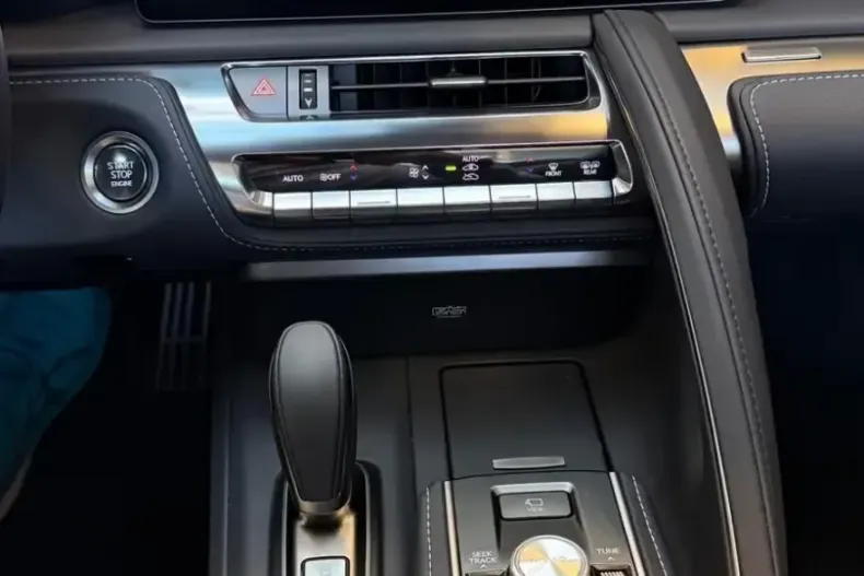 Lexus LC 500 din 2024 cu 480 km - oferta LEX215233 - foto 20