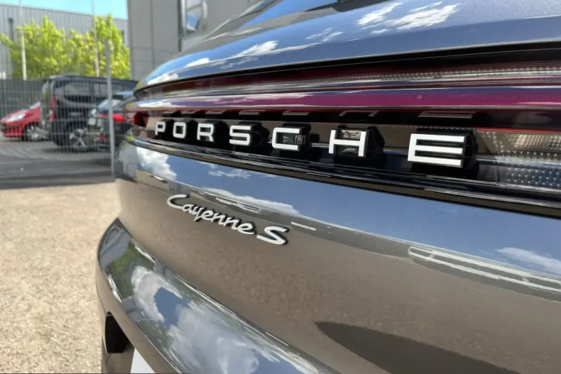 Porsche Cayenne din 2024 cu 71.842 km - oferta POR215238 - foto 19