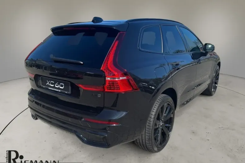 Volvo XC60 din 2024 cu 18.100 km - oferta VOL215244 - foto 3