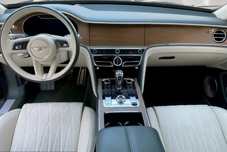 Bentley Flying Spur din 2023 cu 15.198 km - oferta BEN215247 - foto 8