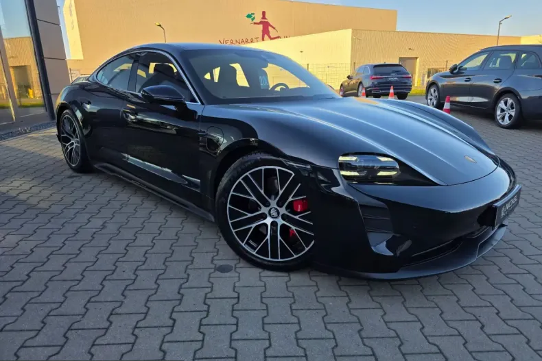 Porsche Taycan din 2023 cu 40.500 km - oferta POR215249 - foto 3