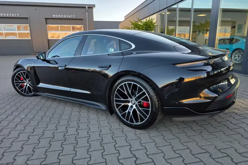 Porsche Taycan din 2023 cu 40.500 km - oferta POR215249 - foto 4