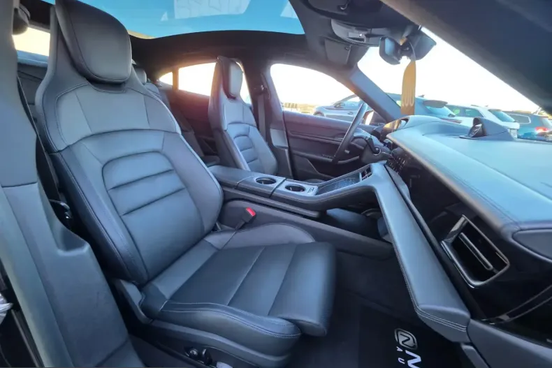 Porsche Taycan din 2023 cu 40.500 km - oferta POR215249 - foto 14