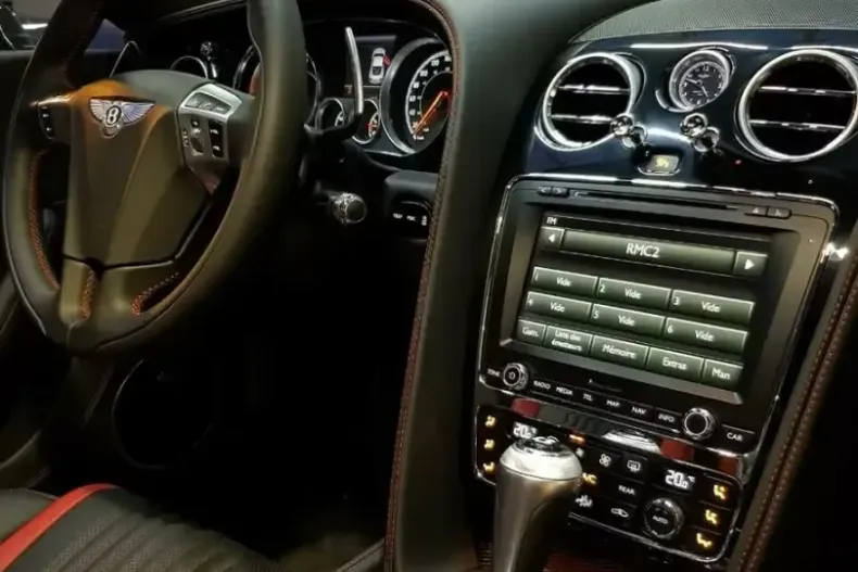 Bentley Continental GT din 2026 cu 20 km - oferta BEN215250 - foto 12