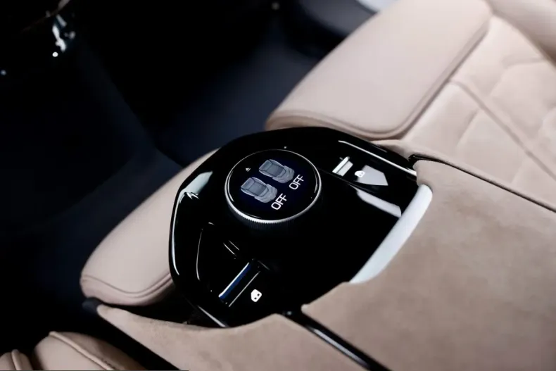 Ferrari Purosangue din 2025 cu 1.600 km - oferta FER215256 - foto 24