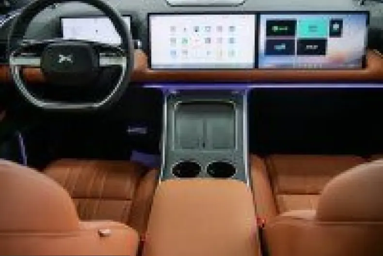 XPENG G9 din 2025 cu 19.900 km - oferta XPE215258 - foto 9