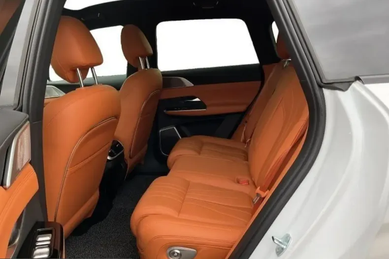 XPENG G9 din 2024 cu 16.000 km - oferta XPE215259 - foto 16