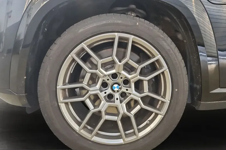 BMW XM (Seria X) din 2024 cu 28.075 km - oferta BMW215264 - foto 17