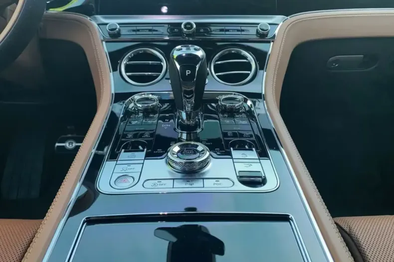 Bentley Bentayga din 2022 cu 12.346 km - oferta BEN215267 - foto 26
