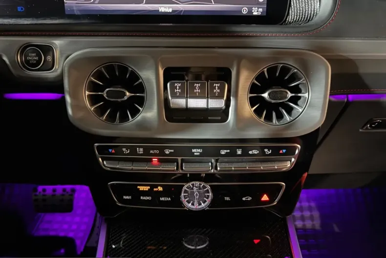 Mercedes-Benz G 63 AMG (Clasa G) din 2023 cu 9.500 km - oferta MER215270 - foto 48