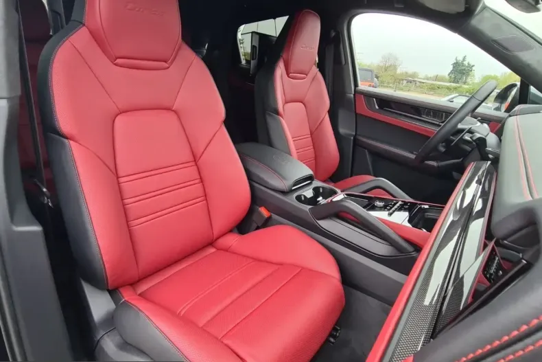 Porsche Cayenne din 2026 cu 0 km - oferta POR215276 - foto 20